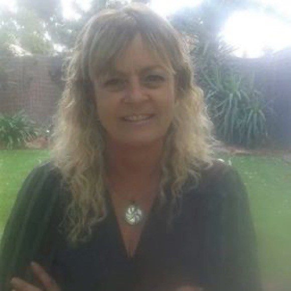 Meet your Posher, Cheryl - Picture 2 of 2